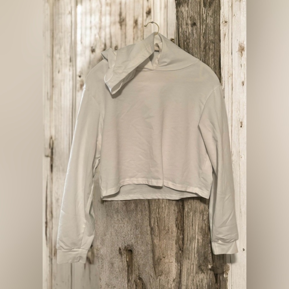 🚨LIKE NEW Women's White Hoodie